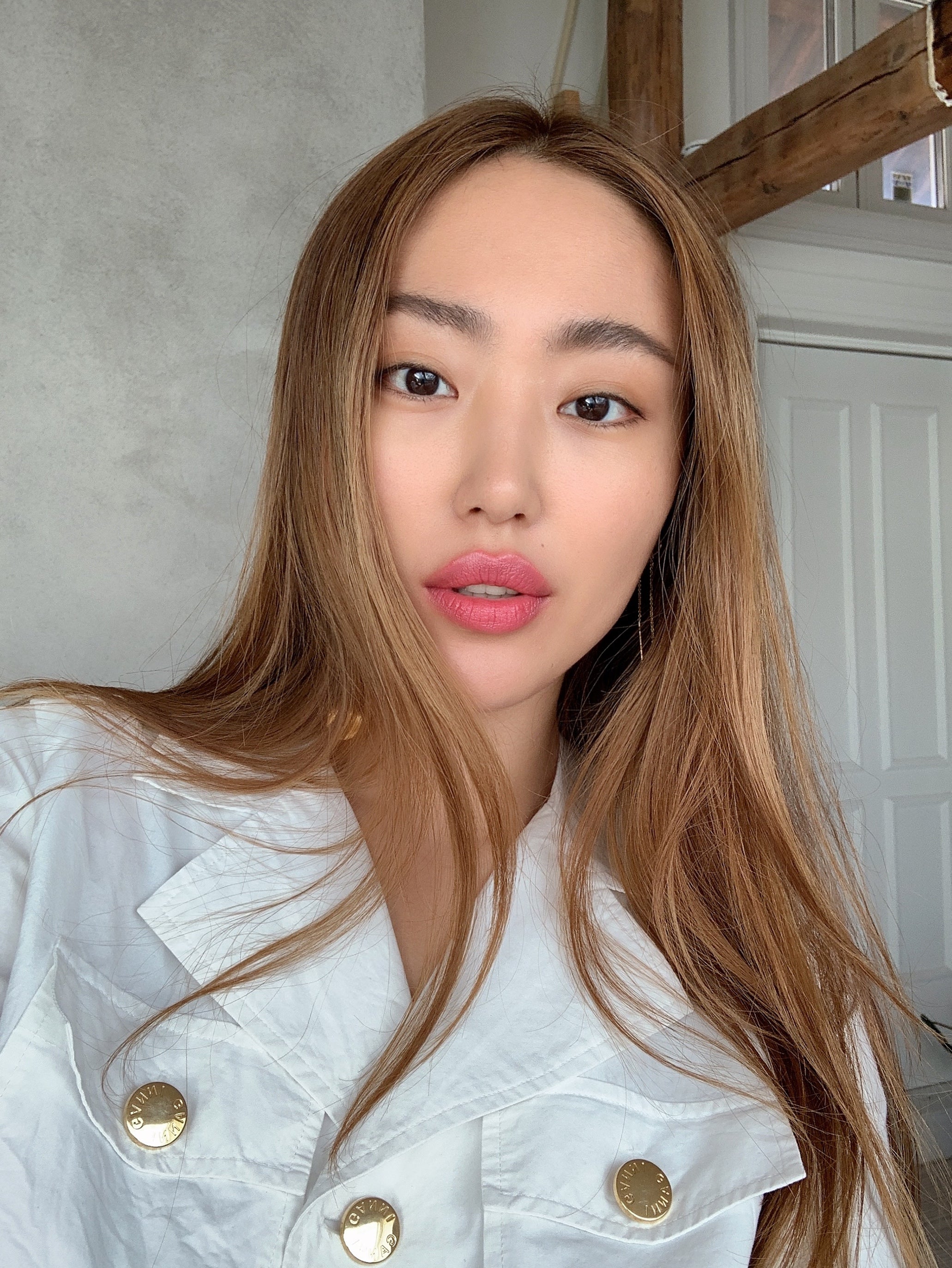 Alice Wang x La bouche rouge